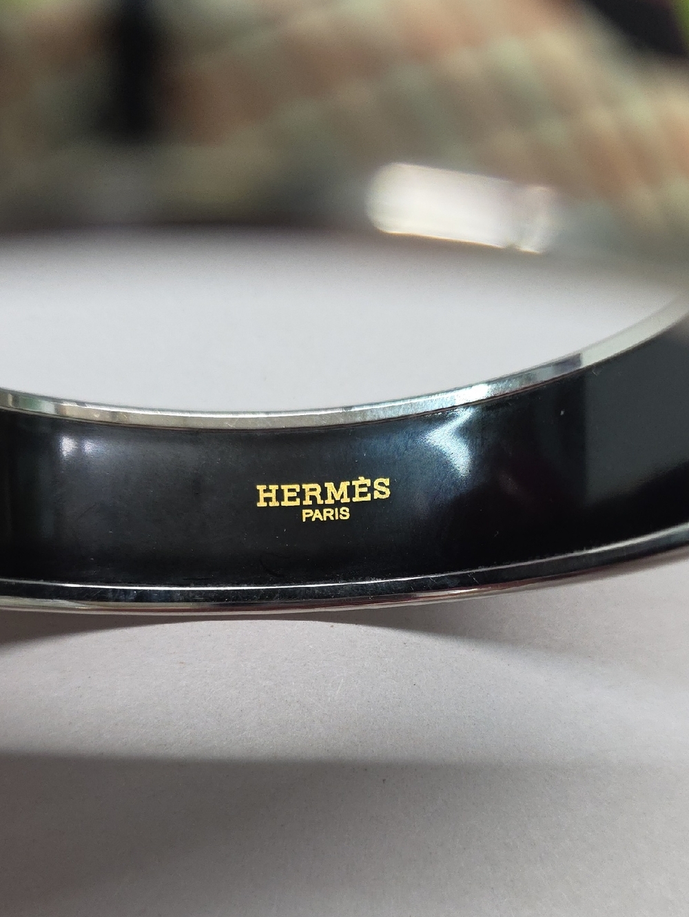 Hermes Purple/Green Printed Enamel Palladium Wide Bangle Bracelet Size 65 - Picture 7 of 9